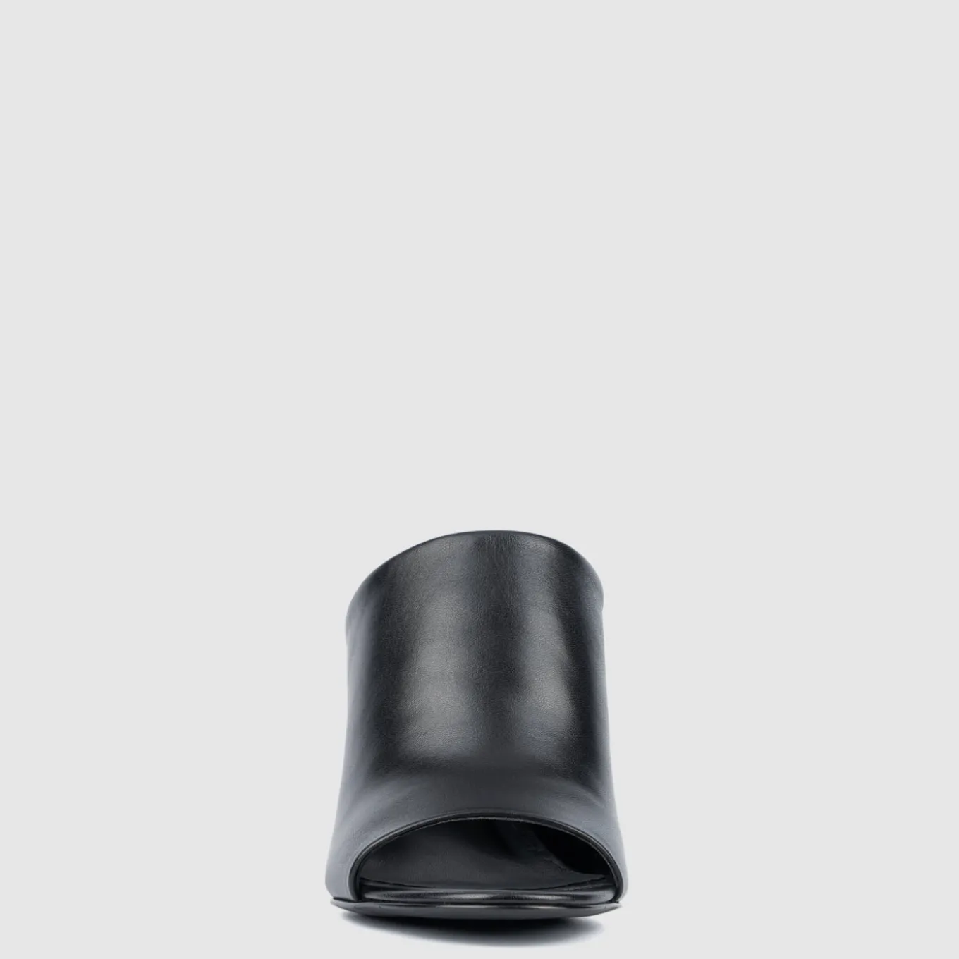 carmina_2.webp Sale Aquatalia Carmina Black
