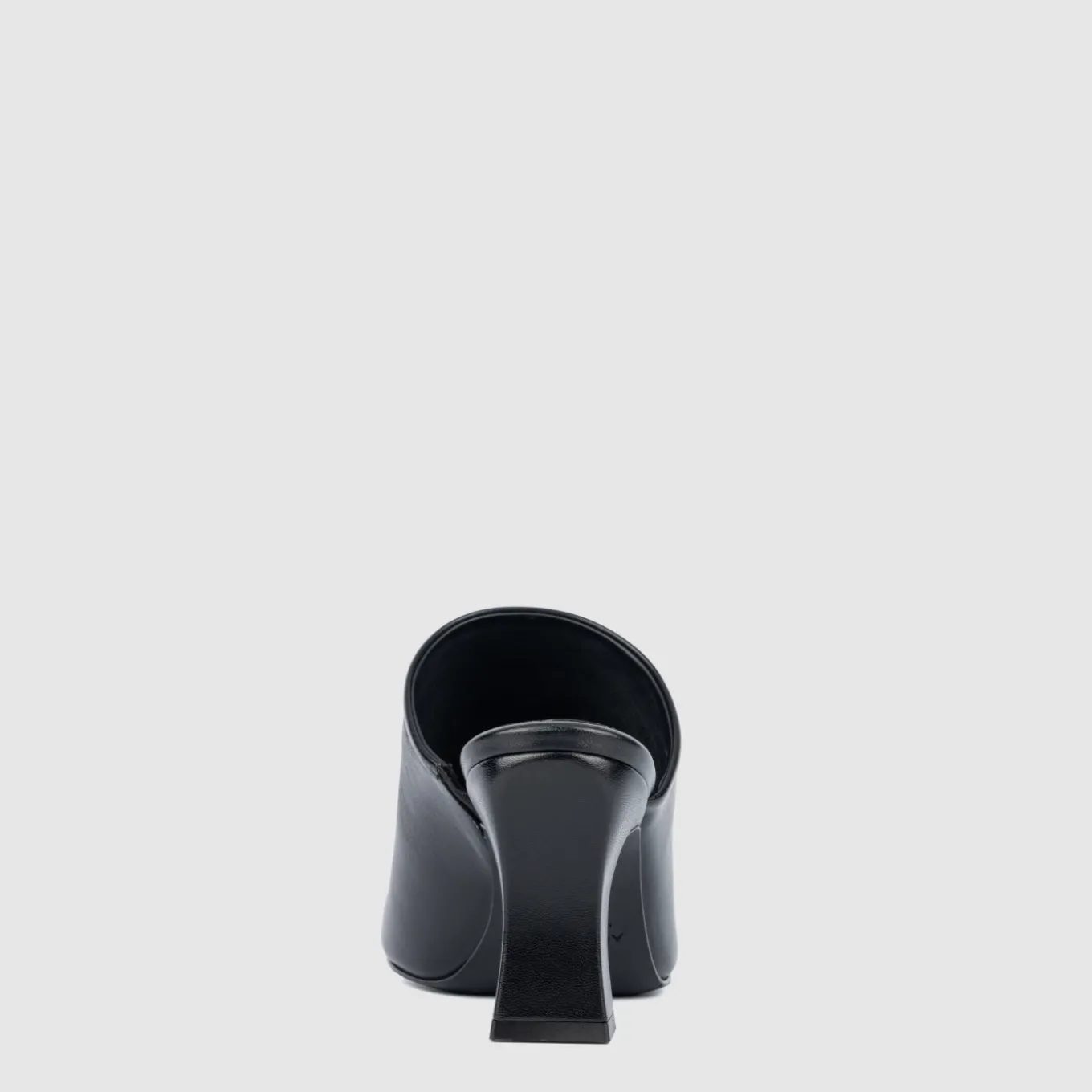 carmina_3.webp Sale Aquatalia Carmina Black