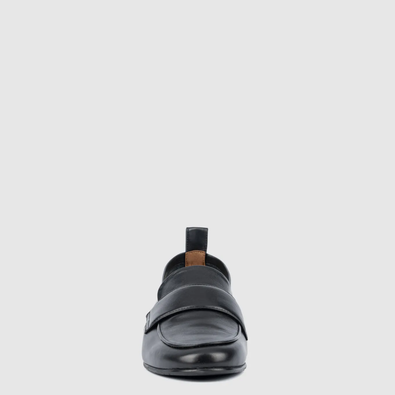 shivani_2-1.webp Cheap Aquatalia Shivani Black